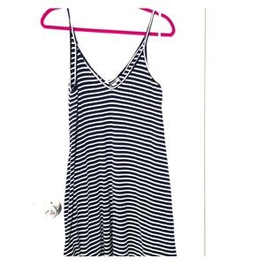 Lovers + Friends Dresses - Lovers+friends swing dress/beach coverup Lovers + Friends Dresses - Lovers+friends swing dress/beach coverup